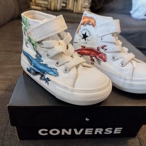Shoe's for Toddler Boy Converse with lizard print. Used good condit